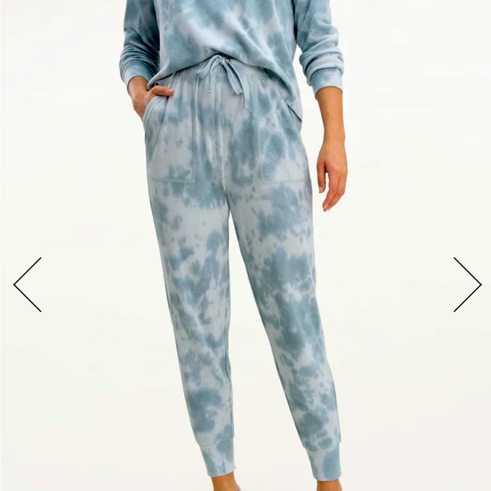 USED • SPLENDID Cloud Thermal Tie Dye Jogger • LARGE